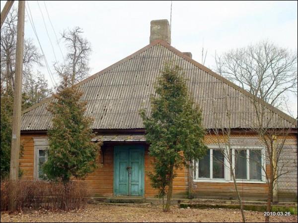  - Zespół dworsko-parkowy . 