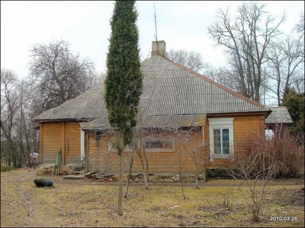  - Zespół dworsko-parkowy . 