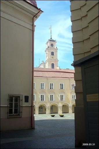  - Neighbourhood Old Town. 