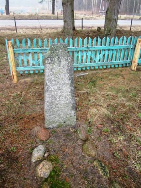 Dvarec. cemetery Old Catholic