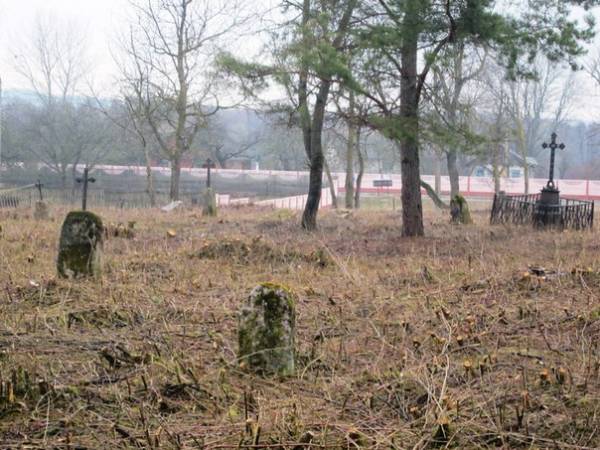 Dvarec. cemetery Old Catholic