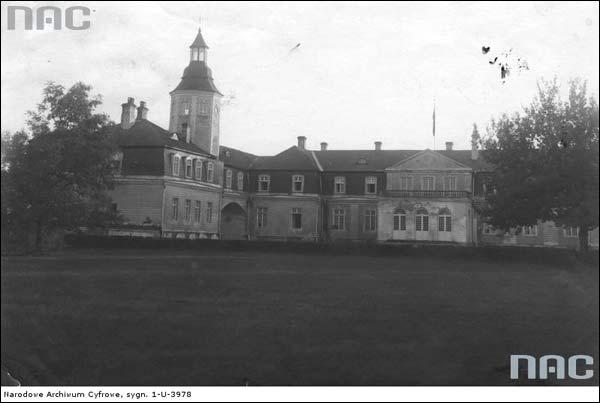  - Estate of Radziwiłł. Common view (photo 1918-1939)