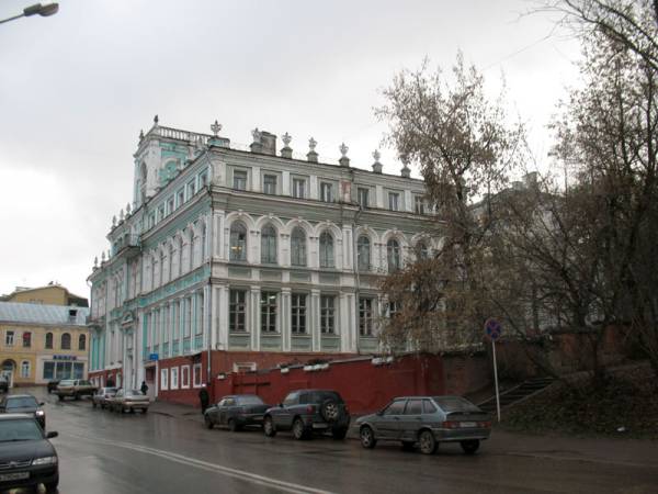  - Historical buildings . 