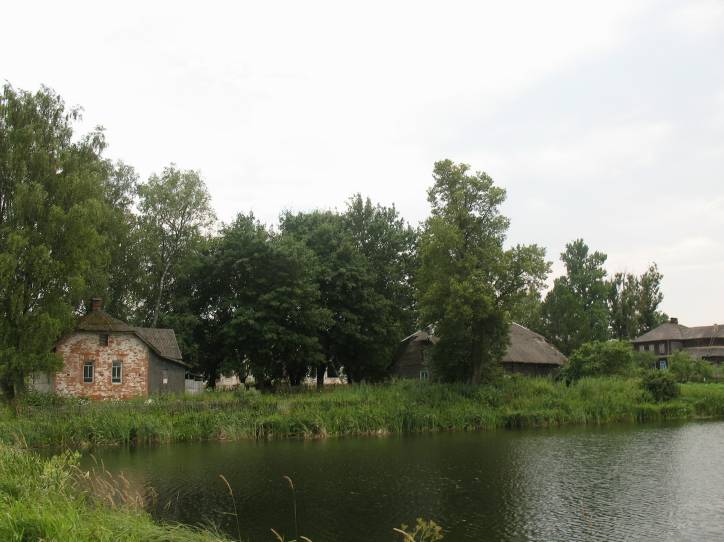  - Manor . 