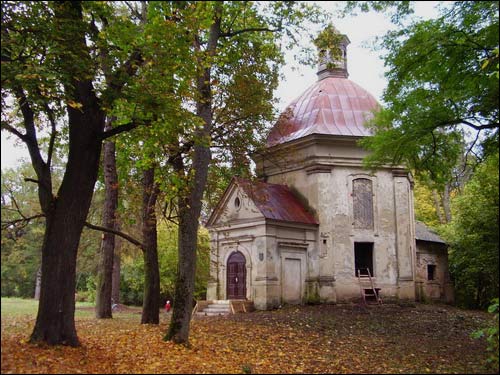 Duboj.  Kościół Podwyższenia Krzyża Świętego