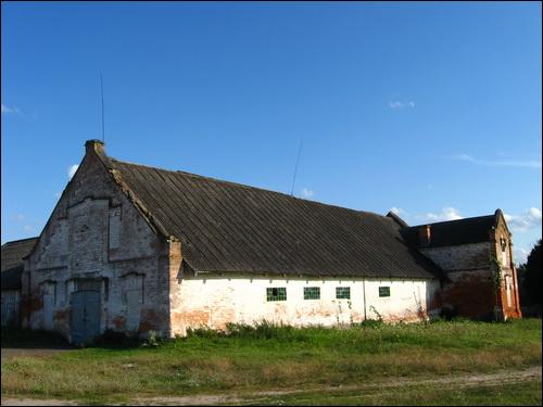 Sošna.  Stables