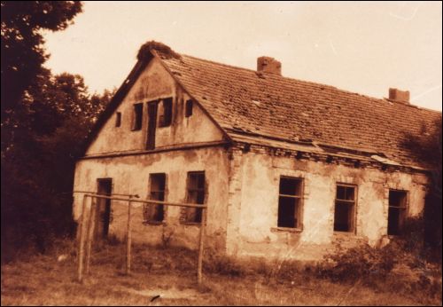 Chomna (Kazakova). Manor of Lipa