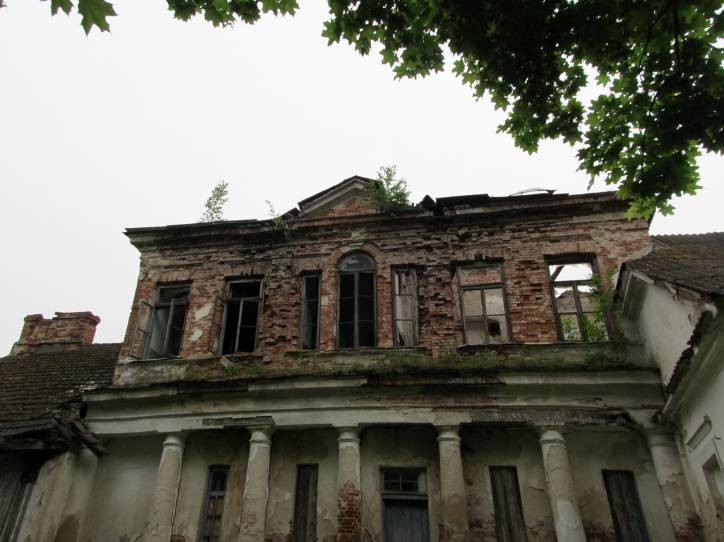  - Zespół pałacowo-parkowy . 