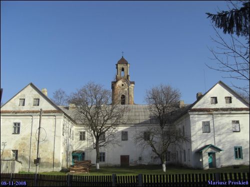Łyskava. Catholic church of the Holy Trinity and the Monastery of Missionary