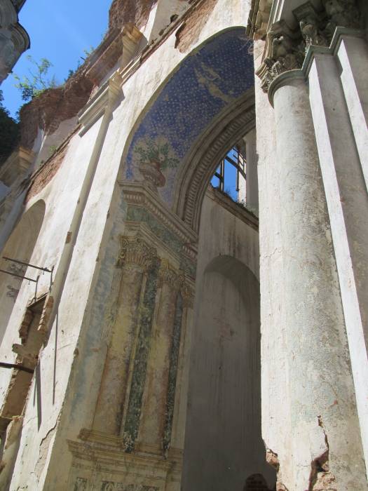 Łyskava. Catholic church of the Holy Trinity and the Monastery of Missionary