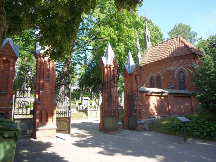 Wilno. Cmentarz na Rossie