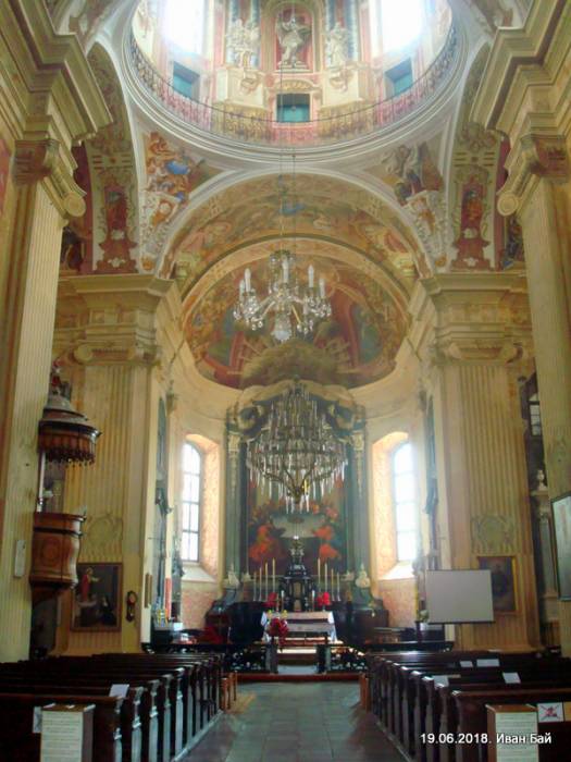 Nieśwież. Kościół Najśw. Bożego Ciała (Fara)