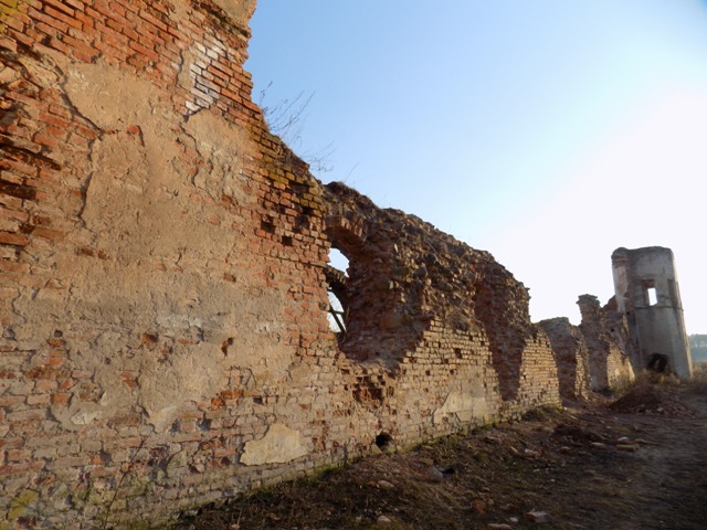 Halšany.  Castle of Sapieha, ruins