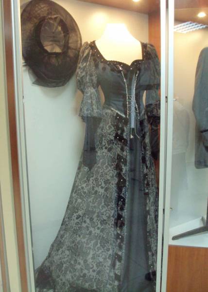  - Muzeum . 