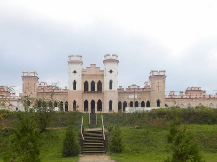  - Pałac Pusłowskich. 