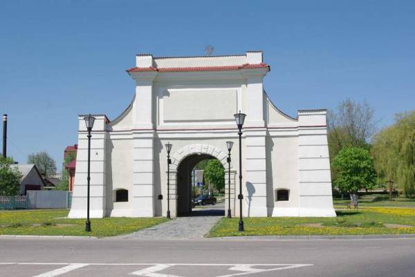 Niasviž.  Słuck Gate